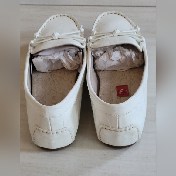 CHARTER CLUB LOAFER - Picture 4 of 5